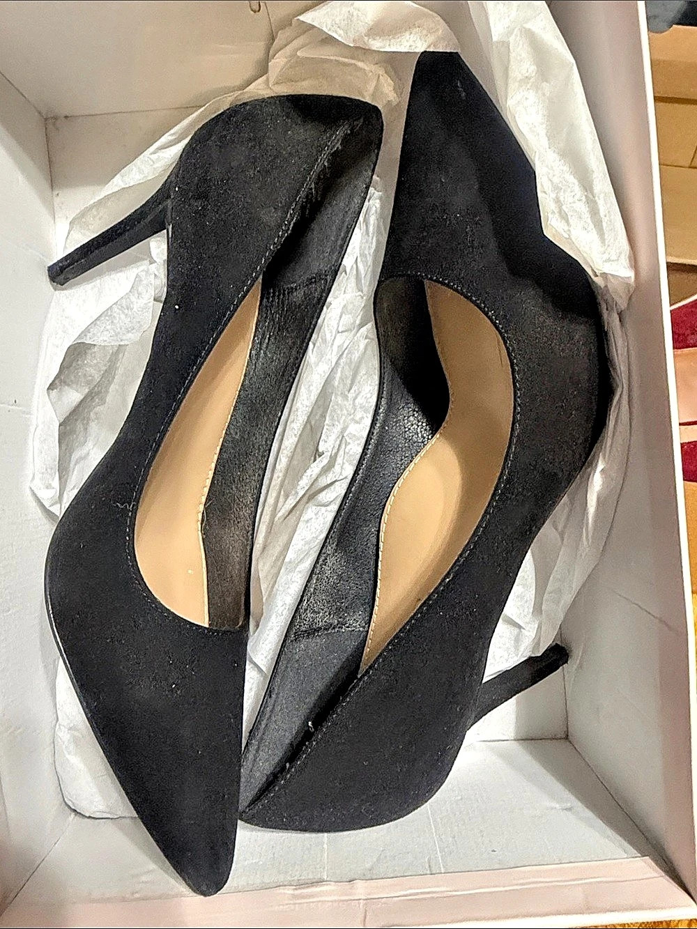 Black Pointed-Toe Heels Like New